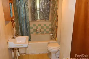 310 Reform St SW, Lenoir, NC 28645 - Photo 8