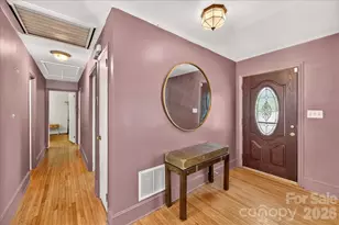 1442 Plumcrest Dr, Charlotte, NC 28216 - Photo 2