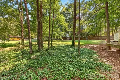 1442 Plumcrest Drive, Charlotte, NC 28216 - Photo 22