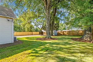 209 E Wilson Ave, Mooresville, NC 28115 - Photo 42