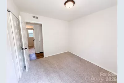 728 Milan Road E, Charlotte, NC 28216 - Photo 12