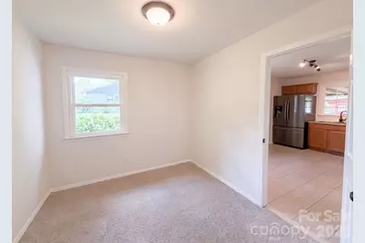 728 Milan Road E, Charlotte, NC 28216 - Photo 10