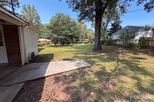728 Milan Rd E, Charlotte, NC 28216 - Photo 20