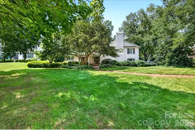 2200 Queens Road E, Charlotte, NC 28207 - Photo 6