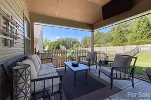 2005 Yellow Daisy Dr, Matthews, NC 28104 - Photo 26