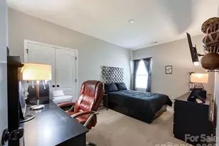 2005 Yellow Daisy Dr, Matthews, NC 28104 - Photo 8