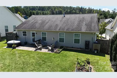 105 Creekwalk Lane, Hendersonville, NC 28792 - Photo 4