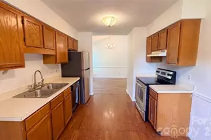 6223 Sunbridge Ct, Charlotte, NC 28269 - Photo 6