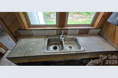 502 Healan Place NW, Lenoir, NC 28645 - Photo 14