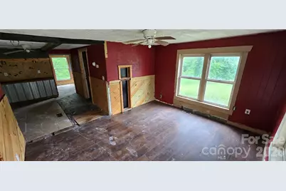 502 Healan Place NW, Lenoir, NC 28645 - Photo 4