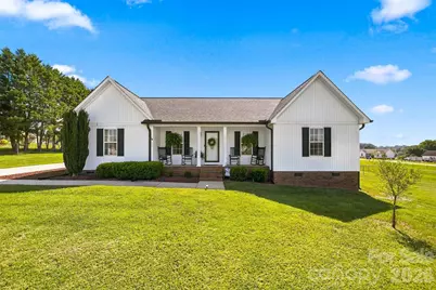 3294 Cascade Trail, Lincolnton, NC 28092 - Photo 1