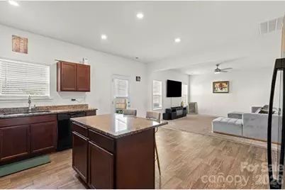 9011 Evercrisp Lane, Charlotte, NC 28215 - Photo 14