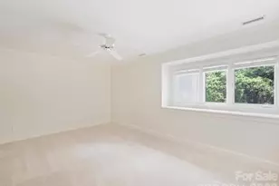 8929 Challis Hill Ln, Charlotte, NC 28226 - Photo 36