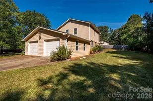 621 S Jackson Ave, Waxhaw, NC 28173 - Photo 34