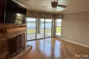 1332 Torrence Cir, Davidson, NC 28036 - Photo 8