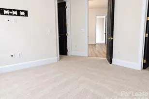 4625 Piedmont Row Dr, Charlotte, NC 28210 - Photo 12