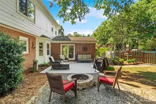2010 Glendalough Ln, Matthews, NC 28105 - Photo 34