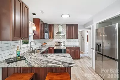 2010 Glendalough Lane, Matthews, NC 28105 - Photo 6