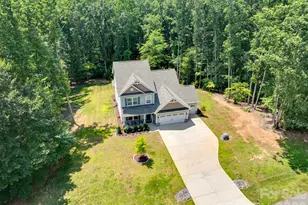128 S Harbor Watch Dr, Statesville, NC 28677 - Photo 2