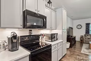 128 S Harbor Watch Dr, Statesville, NC 28677 - Photo 14