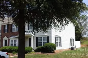 12579 Jessica Pl, Charlotte, NC 28269 - Photo 2