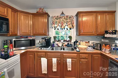 1861 Plaza Drive, Hickory, NC 28602 - Photo 10