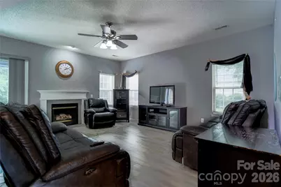 9612 Veronica Drive, Charlotte, NC 28215 - Photo 8