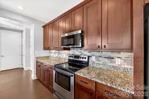 2338 Yadkin Ave, Charlotte, NC 28205 - Photo 16