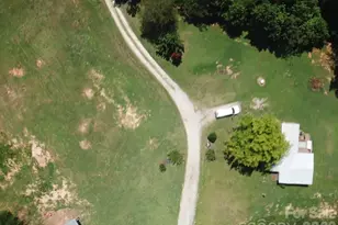 442 Gibbons Rd, Blacksburg, SC 29702 - Photo 2