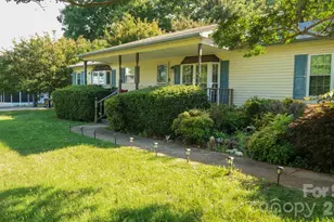 114 Tamer Rd, Mooresville, NC 28117 - Photo 2