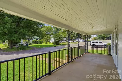 132 North Avenue, Troutman, NC 28166 - Photo 4