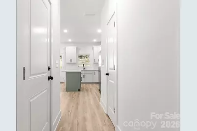 516 Carolyn Lane, Charlotte, NC 28213 - Photo 4