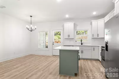 516 Carolyn Lane, Charlotte, NC 28213 - Photo 8