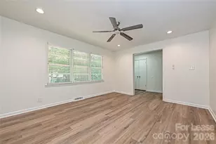 5121 Farm Pond Ln, Charlotte, NC 28212 - Photo 6