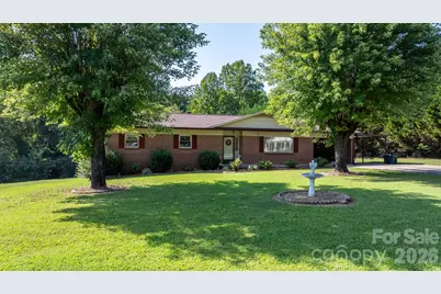 402 Dogwood Drive, Rhodhiss, NC 28601 - Photo 2