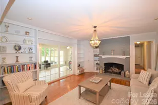 2409 Huntingtowne Farms Ln, Charlotte, NC 28210 - Photo 12