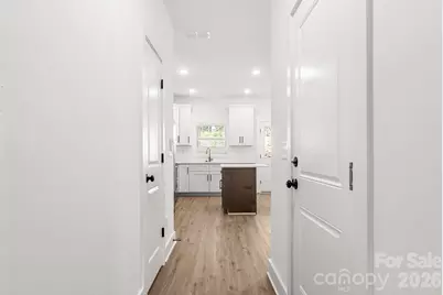 512 Carolyn Lane, Charlotte, NC 28213 - Photo 4