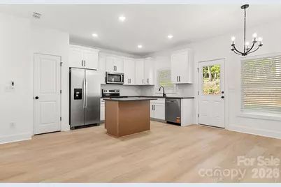520 Carolyn Lane, Charlotte, NC 28213 - Photo 10