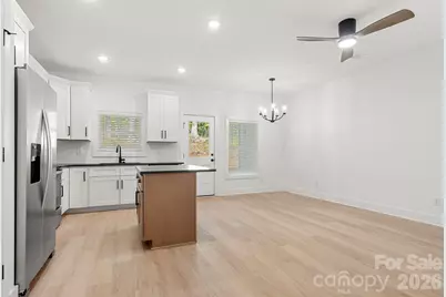 520 Carolyn Lane, Charlotte, NC 28213 - Photo 8