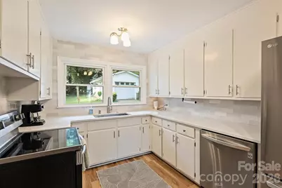 2816 Shamrock Drive, Charlotte, NC 28205 - Photo 16