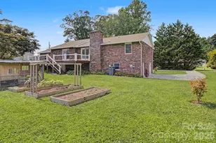 230 Blythewood Dr, Hendersonville, NC 28792 - Photo 44
