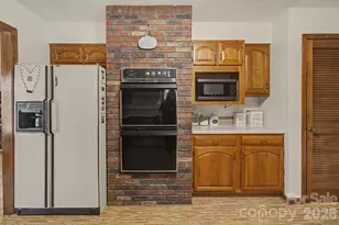 230 Blythewood Dr, Hendersonville, NC 28792 - Photo 22