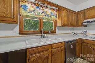 230 Blythewood Dr, Hendersonville, NC 28792 - Photo 24