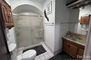 106 Myrtle St, Morganton, NC 28655 - Photo 26