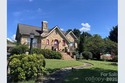 106 Myrtle Street, Morganton, NC 28655 - Photo 2