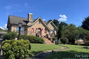 106 Myrtle St, Morganton, NC 28655 - Photo 2