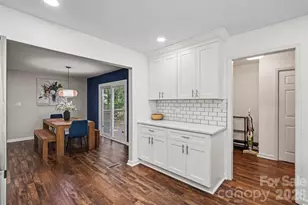 11538 Gelding Dr, Charlotte, NC 28215 - Photo 14