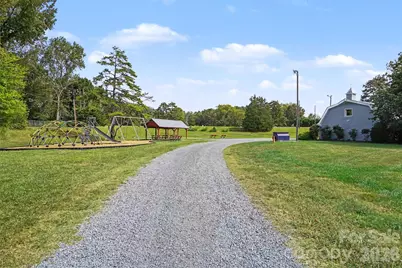 11538 Gelding Drive, Charlotte, NC 28215 - Photo 36