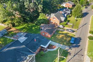 2019 St Mark St, Charlotte, NC 28216 - Photo 6