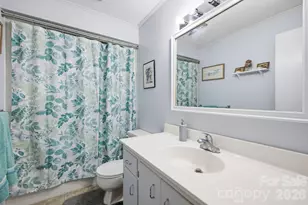 1332 Fairway Dr, Newton, NC 28658 - Photo 22
